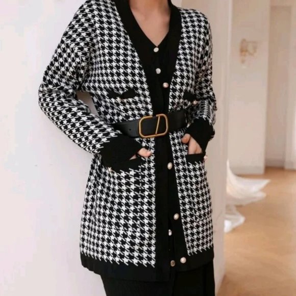Classy Pocketed knit Houndstooth Cardigan - Picture 3 of 8